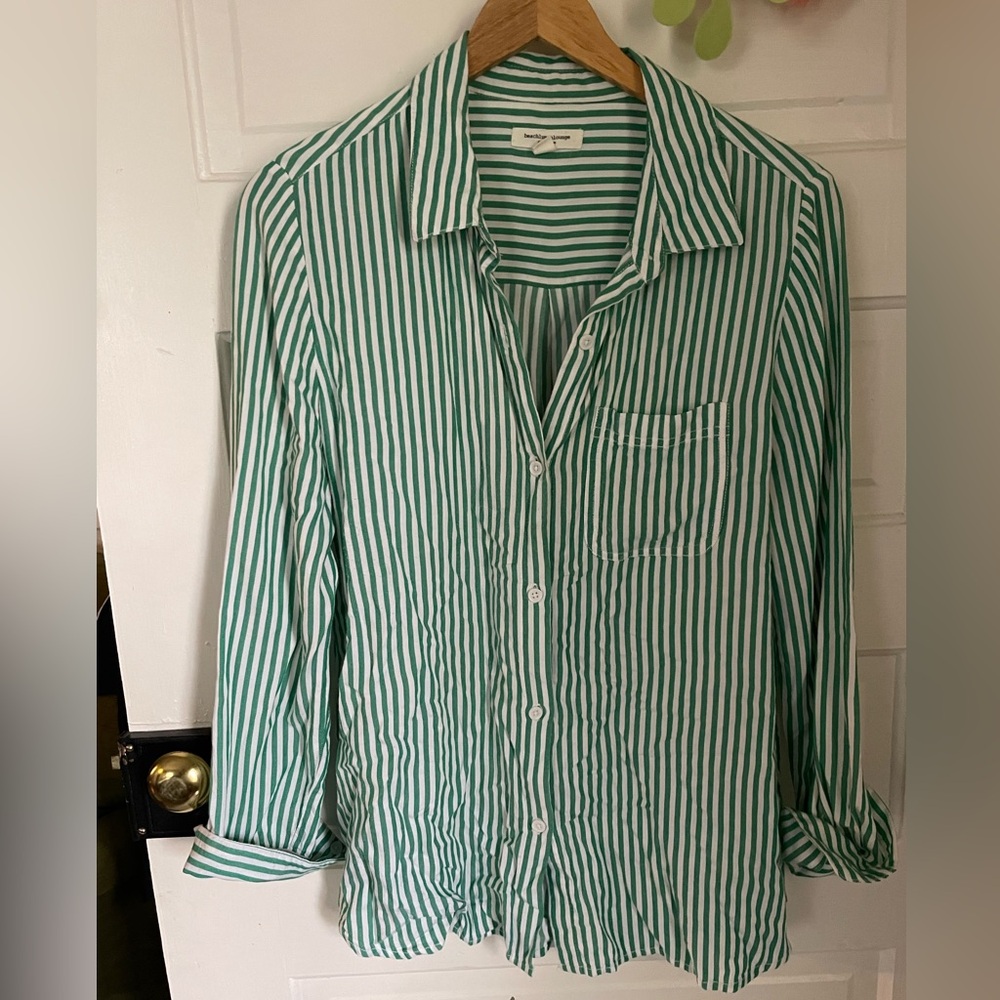 ⚽️100% Rayon BeachLunchLounge Button Down
